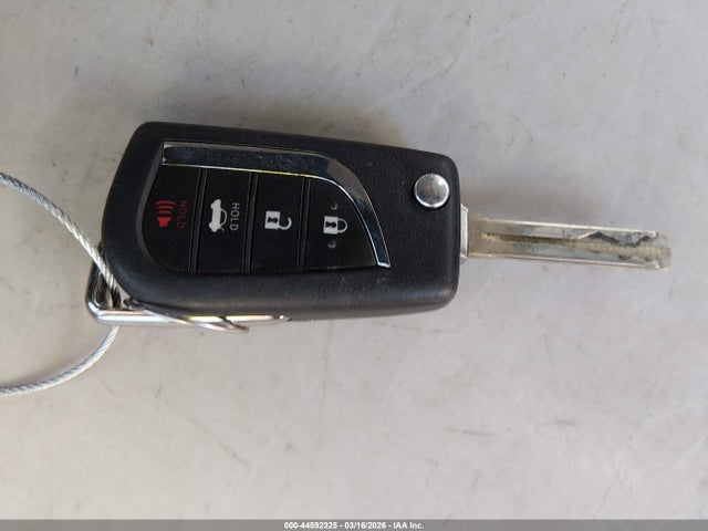 4T1B11HK3KU242189 Toyota CAMRY LE