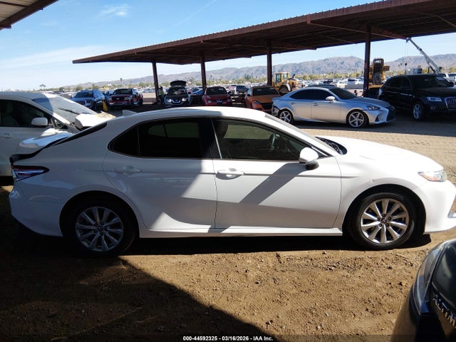 4T1B11HK3KU242189 Toyota CAMRY LE