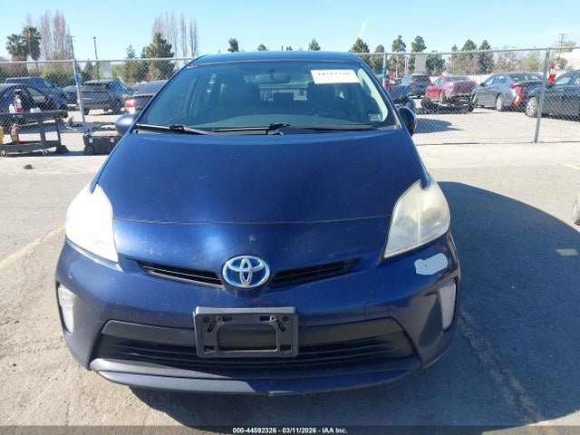 Toyota Prius Three 2014 JTDKN3DU6E1775090 Image 12