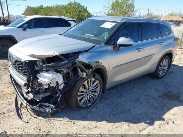 Aukcja sprzedaży 2022 Toyota Highlander Hybrid Platinum, vin: 5TDEBRCH6NS093892, numer aukcji: 44592382