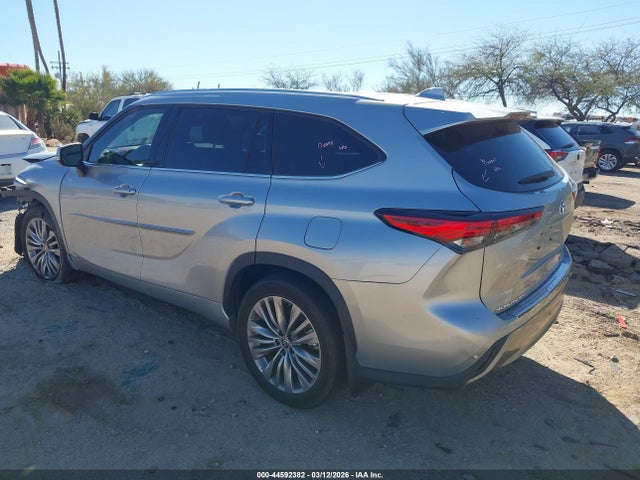 Aukcja sprzedaży 2022 Toyota Highlander Hybrid Platinum, vin: 5TDEBRCH6NS093892, numer aukcji: 44592382