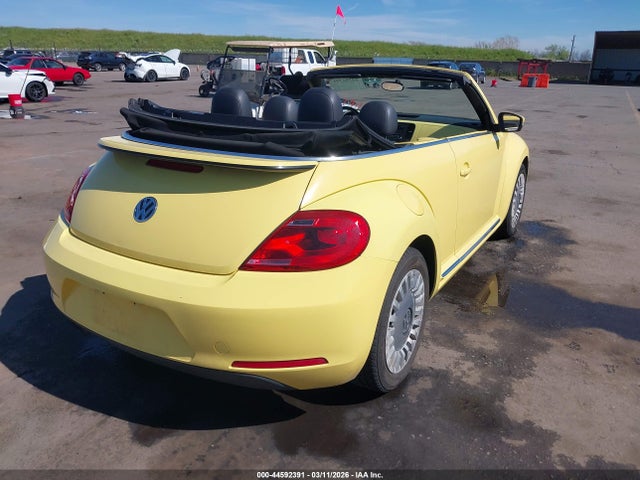 2014 Volkswagen Beetle 2.5l მანქანა იყიდება აუქციონზე, vin: 3VW5P7AT2EM800612, აუქციონის ნომერი: 44592391