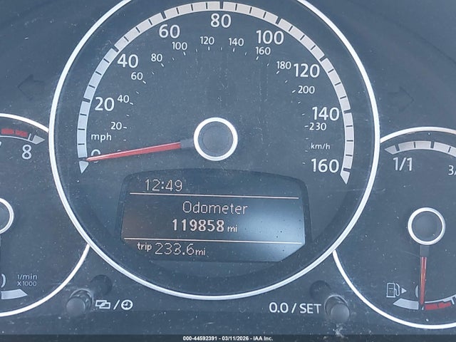 2014 Volkswagen Beetle 2.5l მანქანა იყიდება აუქციონზე, vin: 3VW5P7AT2EM800612, აუქციონის ნომერი: 44592391