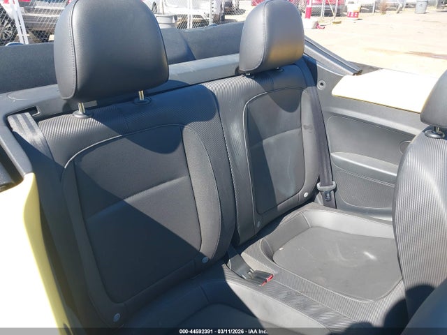 2014 Volkswagen Beetle 2.5l მანქანა იყიდება აუქციონზე, vin: 3VW5P7AT2EM800612, აუქციონის ნომერი: 44592391