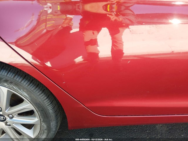 5NPDH4AE0FH639874 Hyundai ELANTRA SE