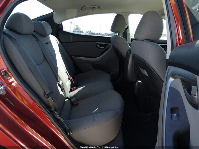 5NPDH4AE0FH639874 Hyundai ELANTRA SE