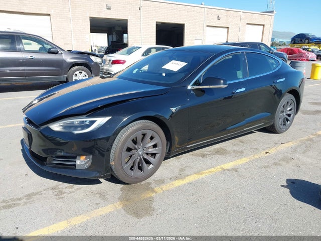 5YJSA1E11HF233864 Tesla Model S 60/75