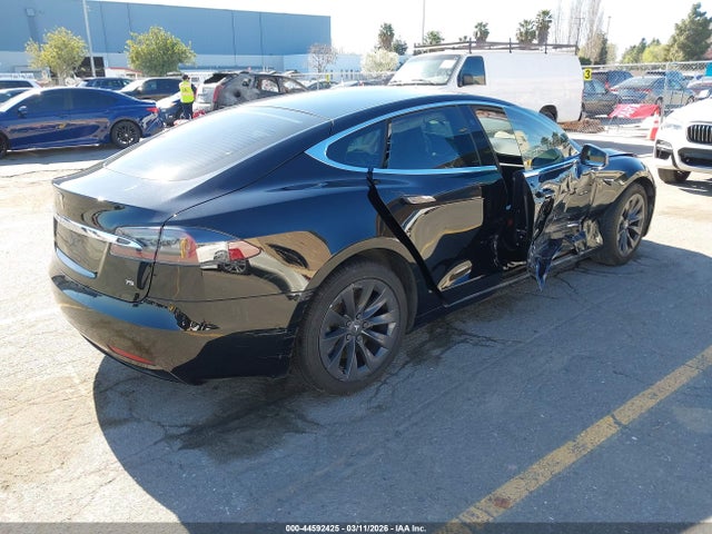 5YJSA1E11HF233864 Tesla Model S 60/75