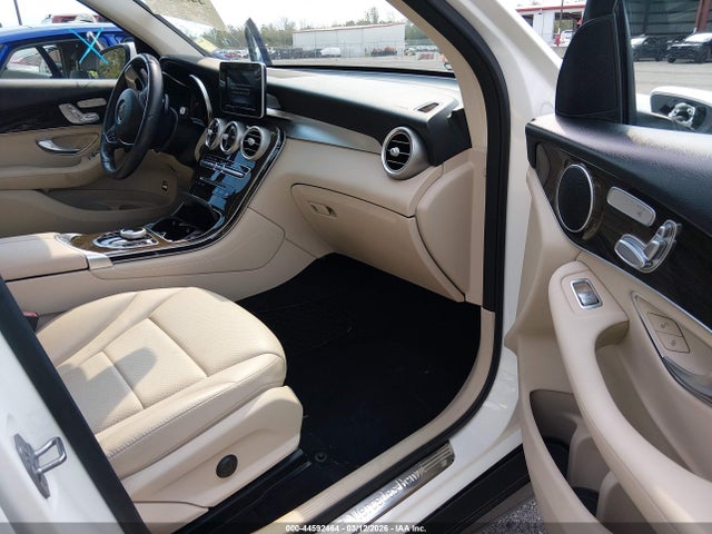 2018 Mercedes-benz Glc 300 მანქანა იყიდება აუქციონზე, vin: WDC0G4JB3JV078189, აუქციონის ნომერი: 44592464