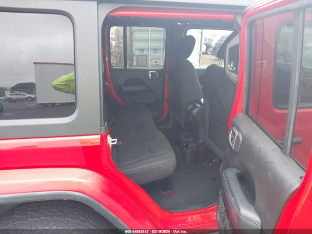 1C4HJXEN5LW230311 Jeep Wrangler Unlimited Sahara 4x4
