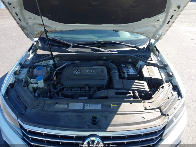 44592524 :رقم المزاد ، 1VWAT7A31GC062526 vin ، 2016 Volkswagen Passat 1.8t S مزاد بيع