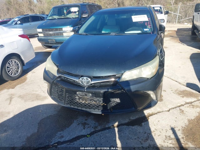 4T1BF1FK0FU947705 Toyota CAMRY SE