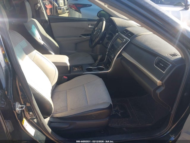 4T1BF1FK0FU947705 Toyota CAMRY SE