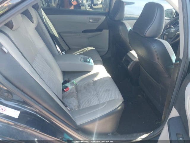 4T1BF1FK0FU947705 Toyota CAMRY SE