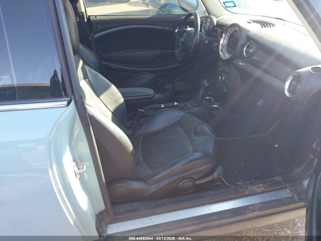 2012 MINI COOPER S CLUBMAN WMWZG3C54CTY38270 Photo 4