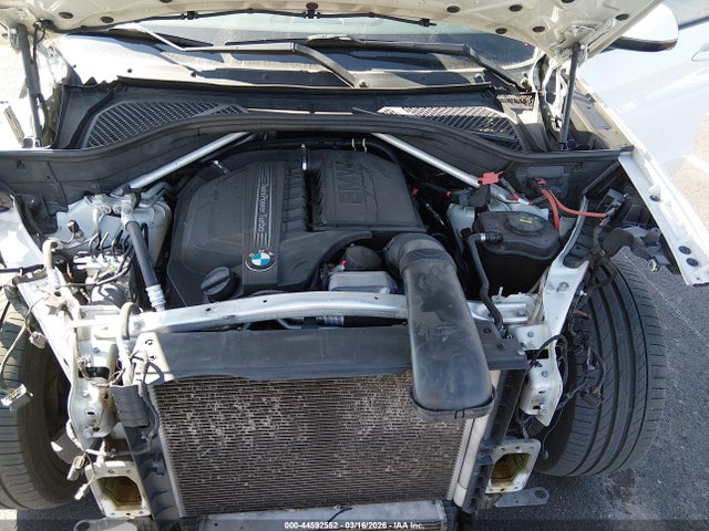 2016 BMW X5 5UXKR0C52G0P20530 Photo 9