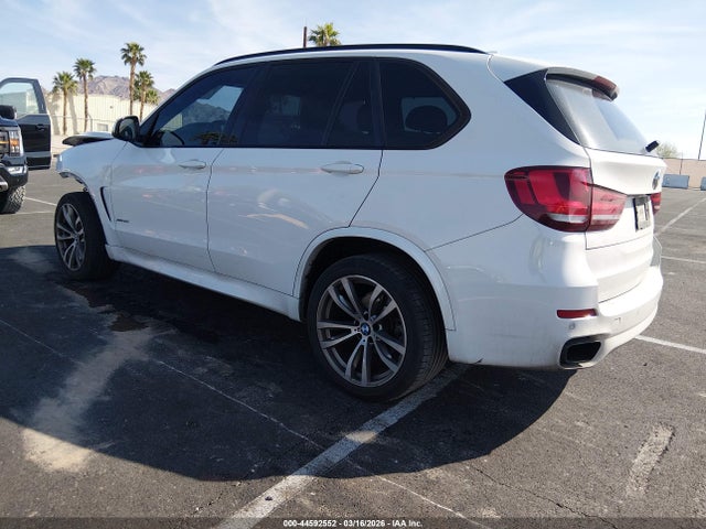 2016 BMW X5 5UXKR0C52G0P20530 Photo 2