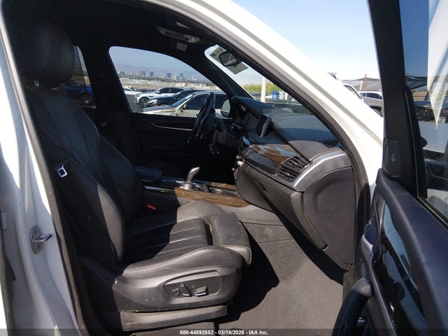 2016 BMW X5 5UXKR0C52G0P20530 Photo 4