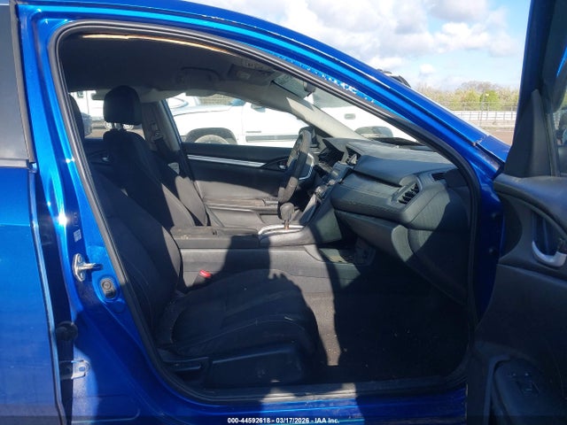 Продаж на аукціоні авто 2017 Honda Civic Lx, vin: 19XFC2F52HE026876, номер лоту: 44592618