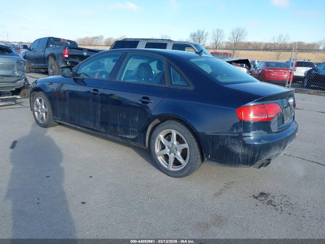 2010 AUDI A4 WAUAFAFL6AN019972 Photo 2