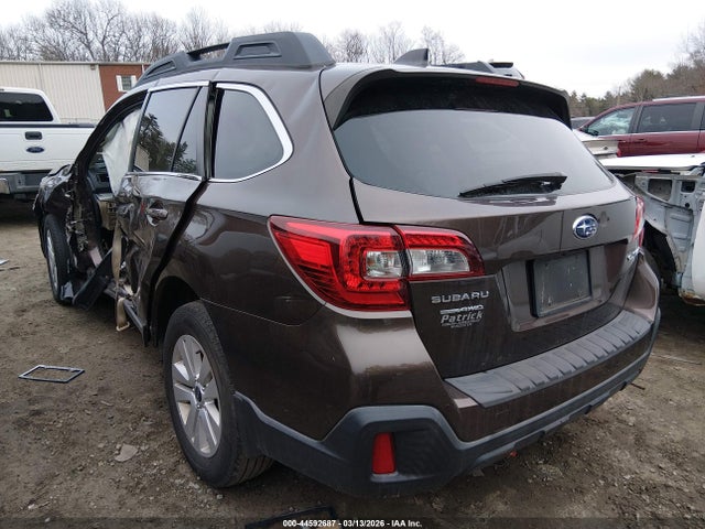 2019 SUBARU OUTBACK 4S4BSAHC7K3336569 Photo 2