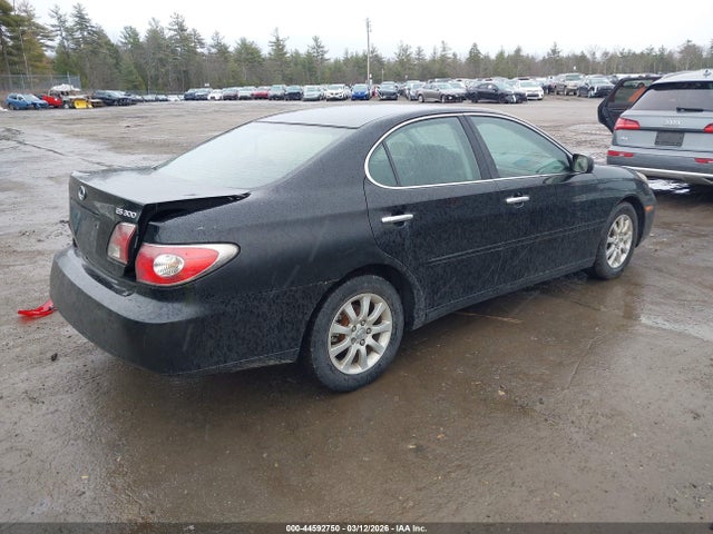Продажа на аукционе авто 2002 Lexus Es 300, vin: JTHBF30G820079327, номер лота: 44592750