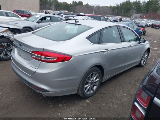 2017 FORD FUSION HYBRID 3FA6P0LU2HR384739 Photo 3