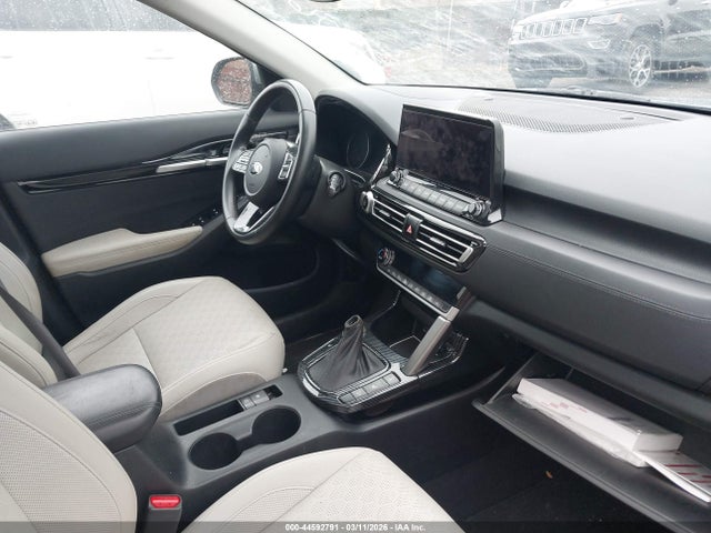 Продажа на аукционе авто 2021 Kia Seltos Sx Turbo, vin: KNDETCA24M7172267, номер лота: 44592791