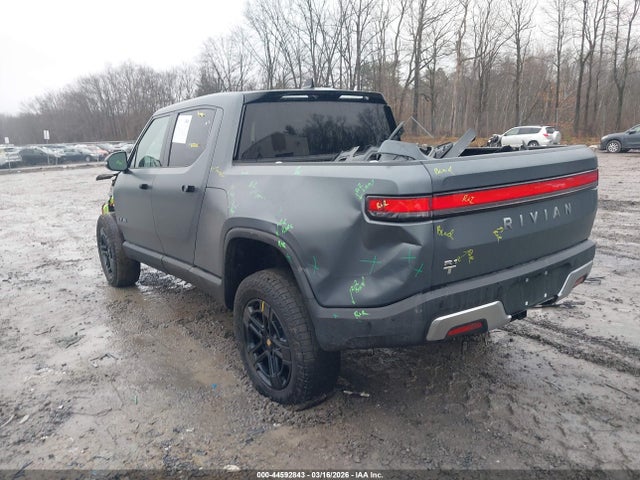 2024 RIVIAN R1T 7FCTGBAA3RN033144 Photo 2