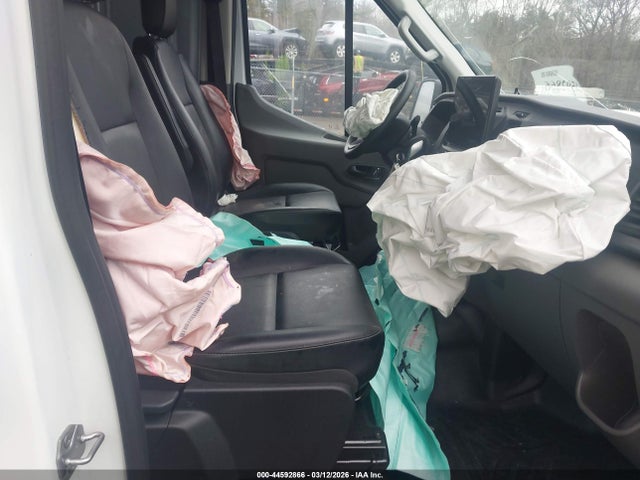 44592866 :رقم المزاد ، 1FTBR1C82RKB91010 vin ، 2024 Ford Transit-250 مزاد بيع