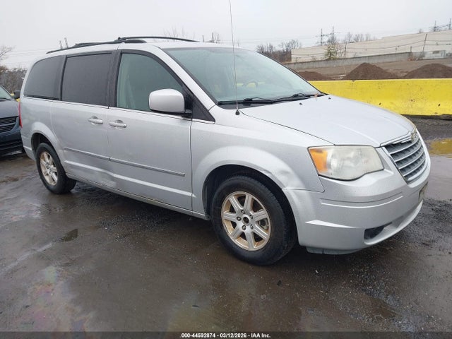2010 Chrysler Town & Country Touring მანქანა იყიდება აუქციონზე, vin: 2A4RR5D18AR126525, აუქციონის ნომერი: 44592874