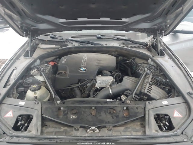 44592941 :رقم المزاد ، WBA5A5C5XGG351584 vin ، 2016 Bmw 528i مزاد بيع