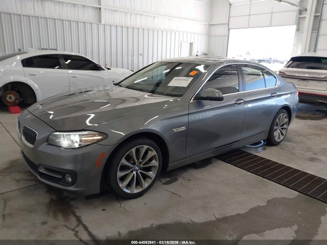 44592941 :رقم المزاد ، WBA5A5C5XGG351584 vin ، 2016 Bmw 528i مزاد بيع