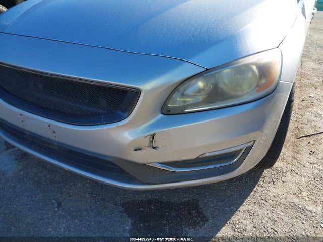 2015 VOLVO S60 YV126MFK3F1342496 Photo 5