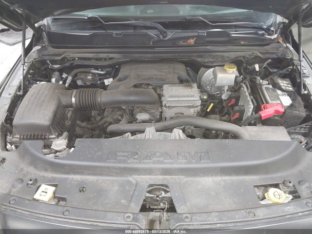 44592975 :رقم المزاد ، 1C6SRFFT3MN698011 vin ، 2021 Ram 1500 Big Horn  4x4 5'7 Box مزاد بيع