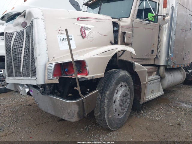44592984 :رقم المزاد ، 1XPCDB8X0RN352203 vin ، 1994 Peterbilt 377 مزاد بيع