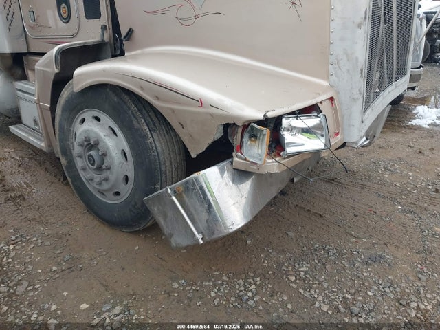 44592984 :رقم المزاد ، 1XPCDB8X0RN352203 vin ، 1994 Peterbilt 377 مزاد بيع