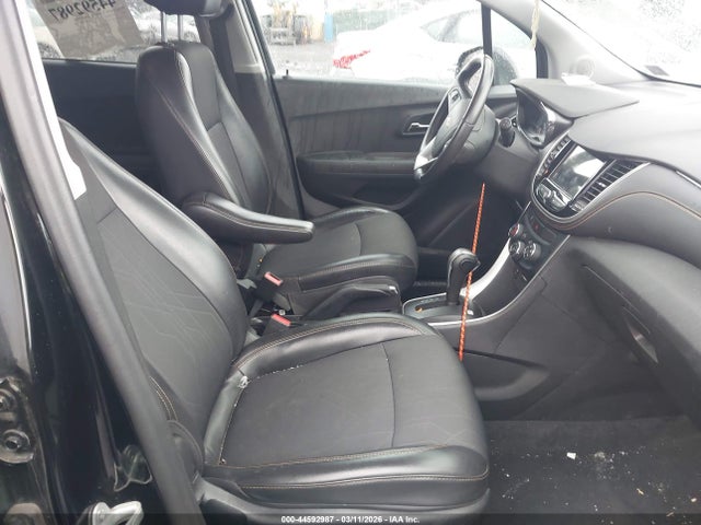 2019 CHEVROLET TRAX 3GNCJPSB6KL179028 Photo 4