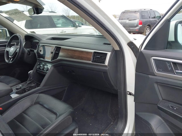 2019 VOLKSWAGEN ATLAS 1V2NR2CA6KC532753 Photo 4