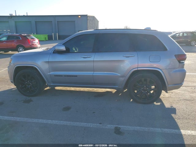 1C4RJFAG2HC855926 Jeep Grand Cherokee Altitude 4x4