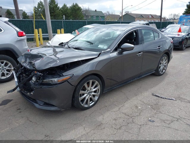 44593106 :رقم المزاد ، 3MZBPBEM3LM125813 vin ، 2020 Mazda Mazda3 Premium Package مزاد بيع