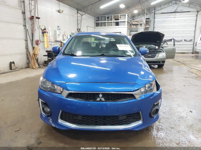 44593120 :رقم المزاد ، JA32V2FW5HU009684 vin ، 2017 Mitsubishi Lancer Se مزاد بيع