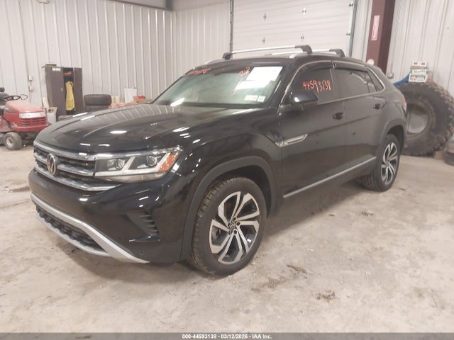 2022 Volkswagen Atlas Cross Sport 3.6l V6 Sel მანქანა იყიდება აუქციონზე, vin: 1V2BE2CA1NC202246, აუქციონის ნომერი: 44593138