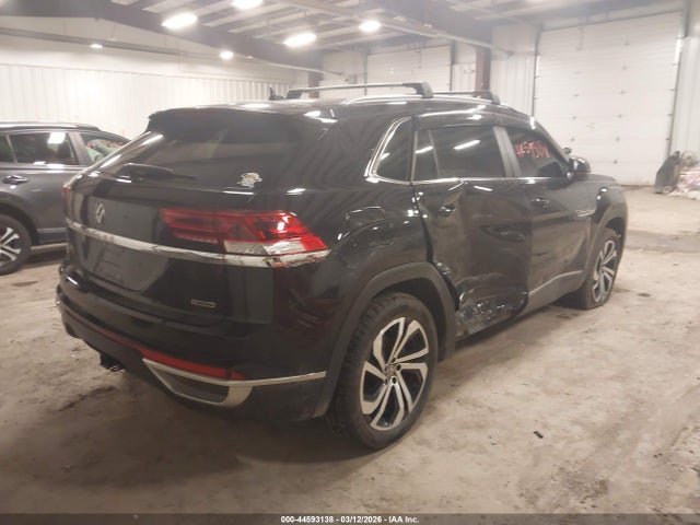 2022 Volkswagen Atlas Cross Sport 3.6l V6 Sel მანქანა იყიდება აუქციონზე, vin: 1V2BE2CA1NC202246, აუქციონის ნომერი: 44593138