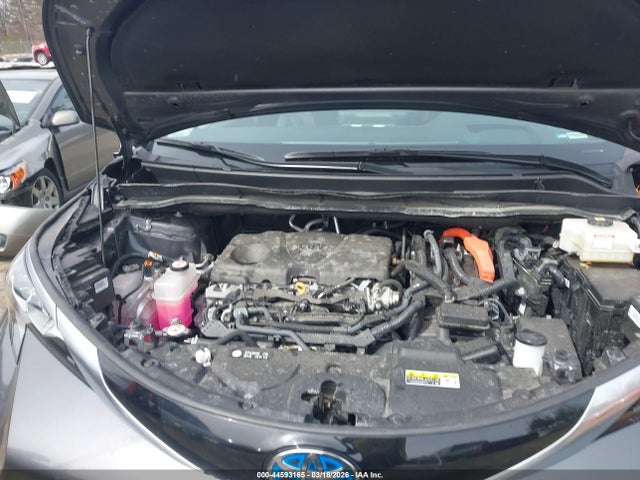 Toyota Sienna Platinum 2025 5TDESKFC3SS163688 Image 10