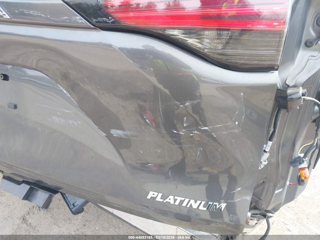 Toyota Sienna Platinum 2025 5TDESKFC3SS163688 Image 21