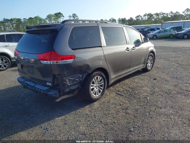 2014 TOYOTA SIENNA 5TDYK3DC9ES506076 Photo 3