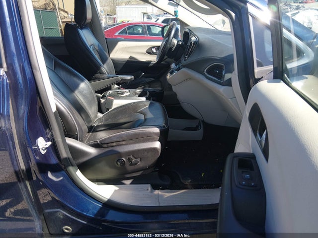 Aukcja sprzedaży 2018 Chrysler Pacifica Limited, vin: 2C4RC1GG2JR185330, numer aukcji: 44593182