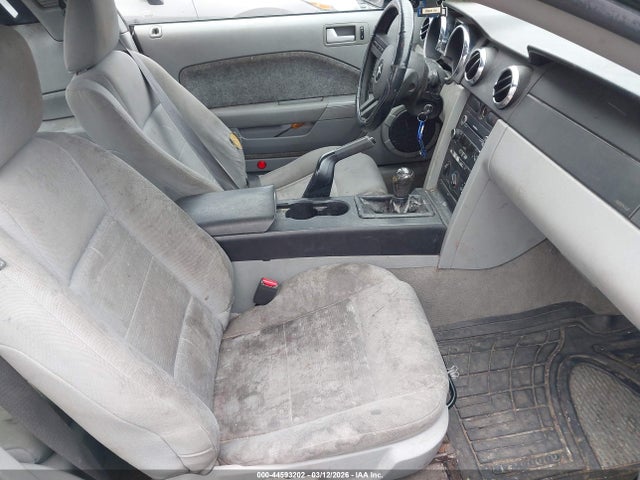 2008 FORD MUSTANG 1ZVHT80N485110095 Photo 4