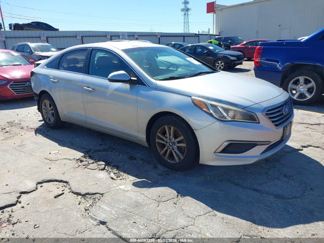 2017 Hyundai Sonata მანქანა იყიდება აუქციონზე, vin: 5NPE24AF3HH485002, აუქციონის ნომერი: 44593230